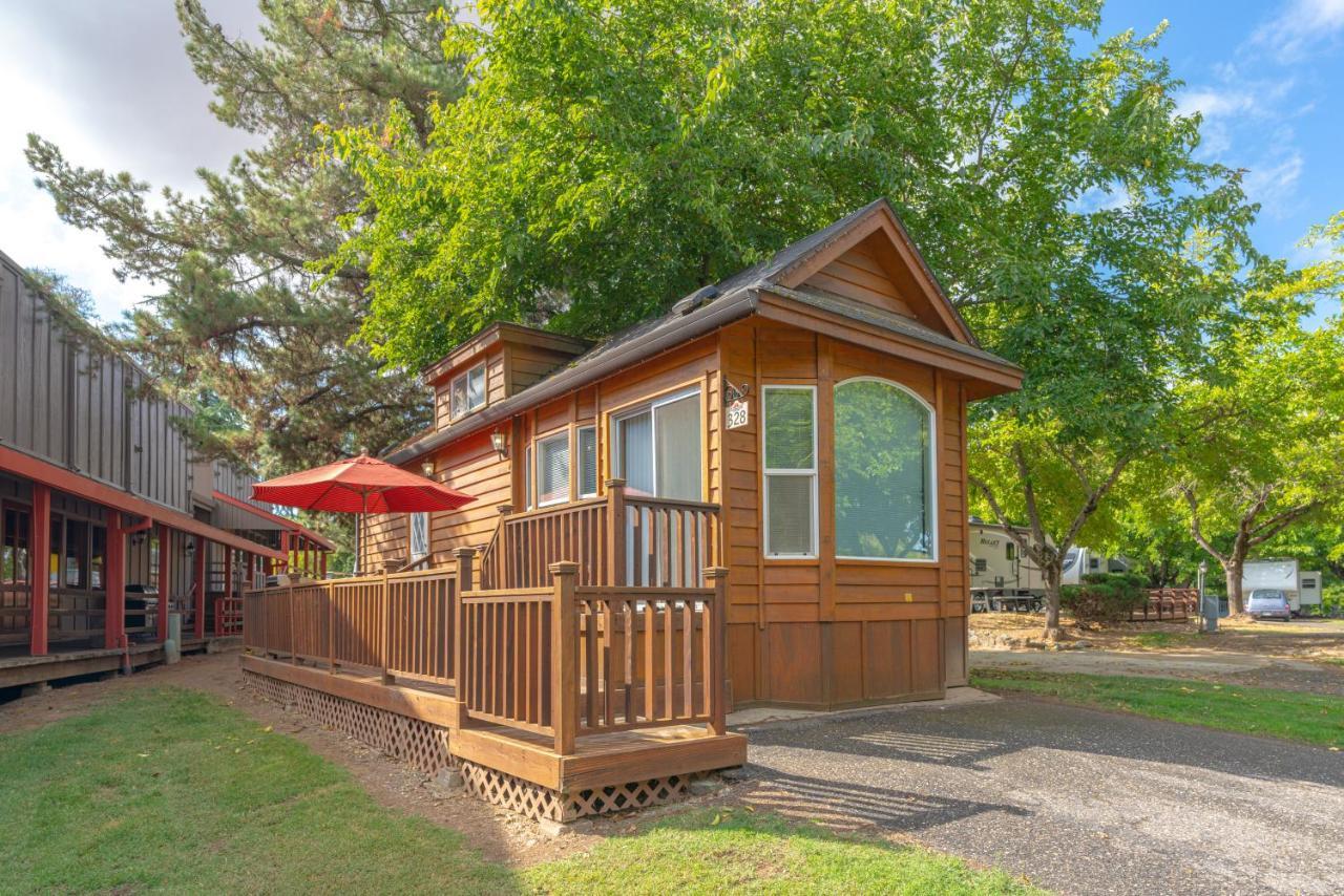 49'Er Village Rv Resort Plymouth Zimmer foto